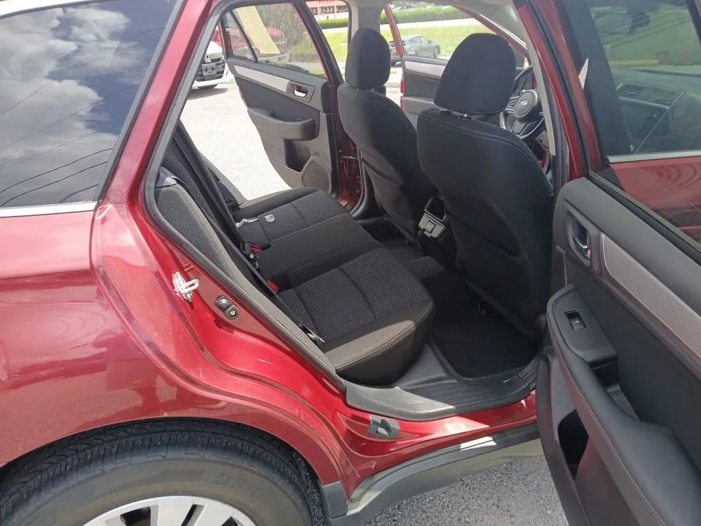 Used 2018 Subaru Outback 2.5i Premium image 21