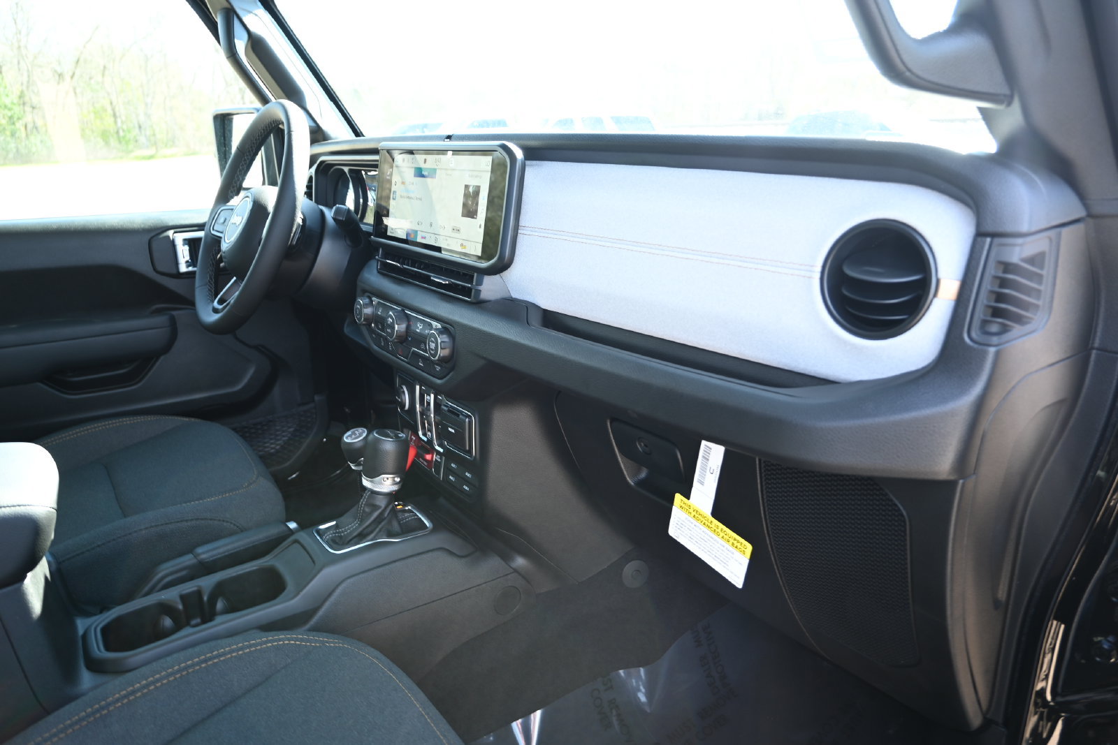 New 2026 Jeep Gladiator Sport AWD/4WD image 19