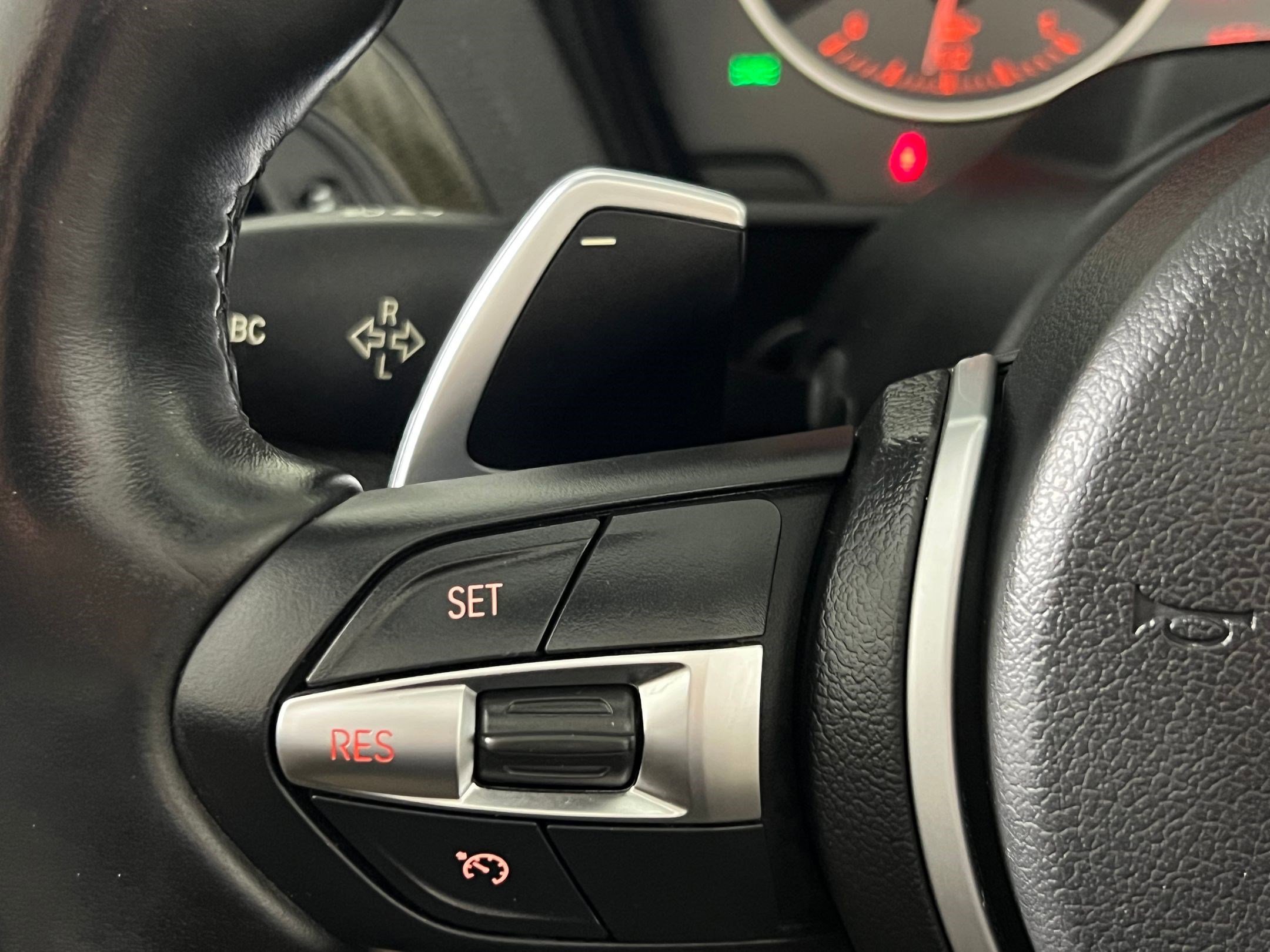 Used 2016 BMW M235i Convertible image 16