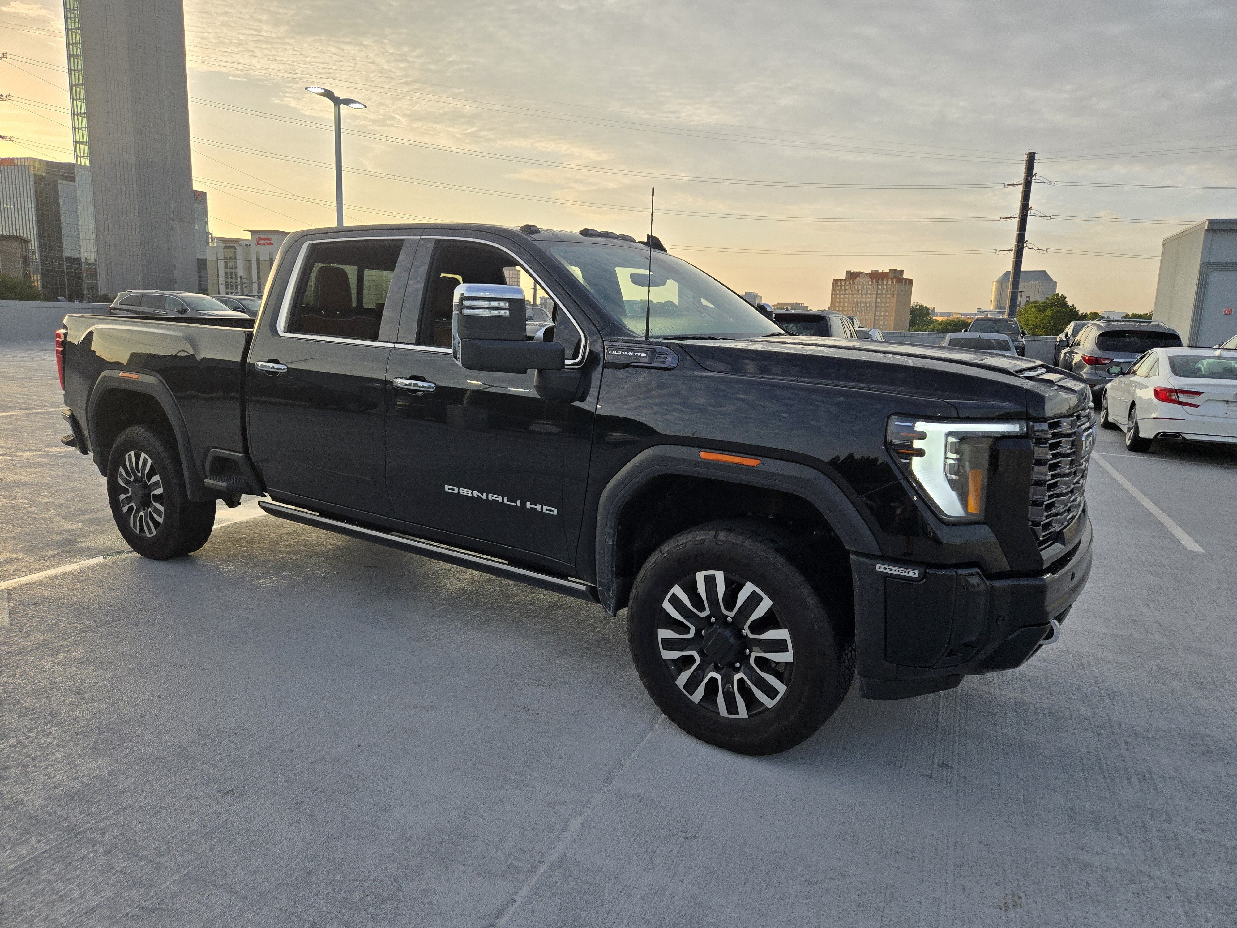 Used 2025 GMC Sierra 2500 Denali Ultimate w/ Max Trailering Package AWD/4WD image 8