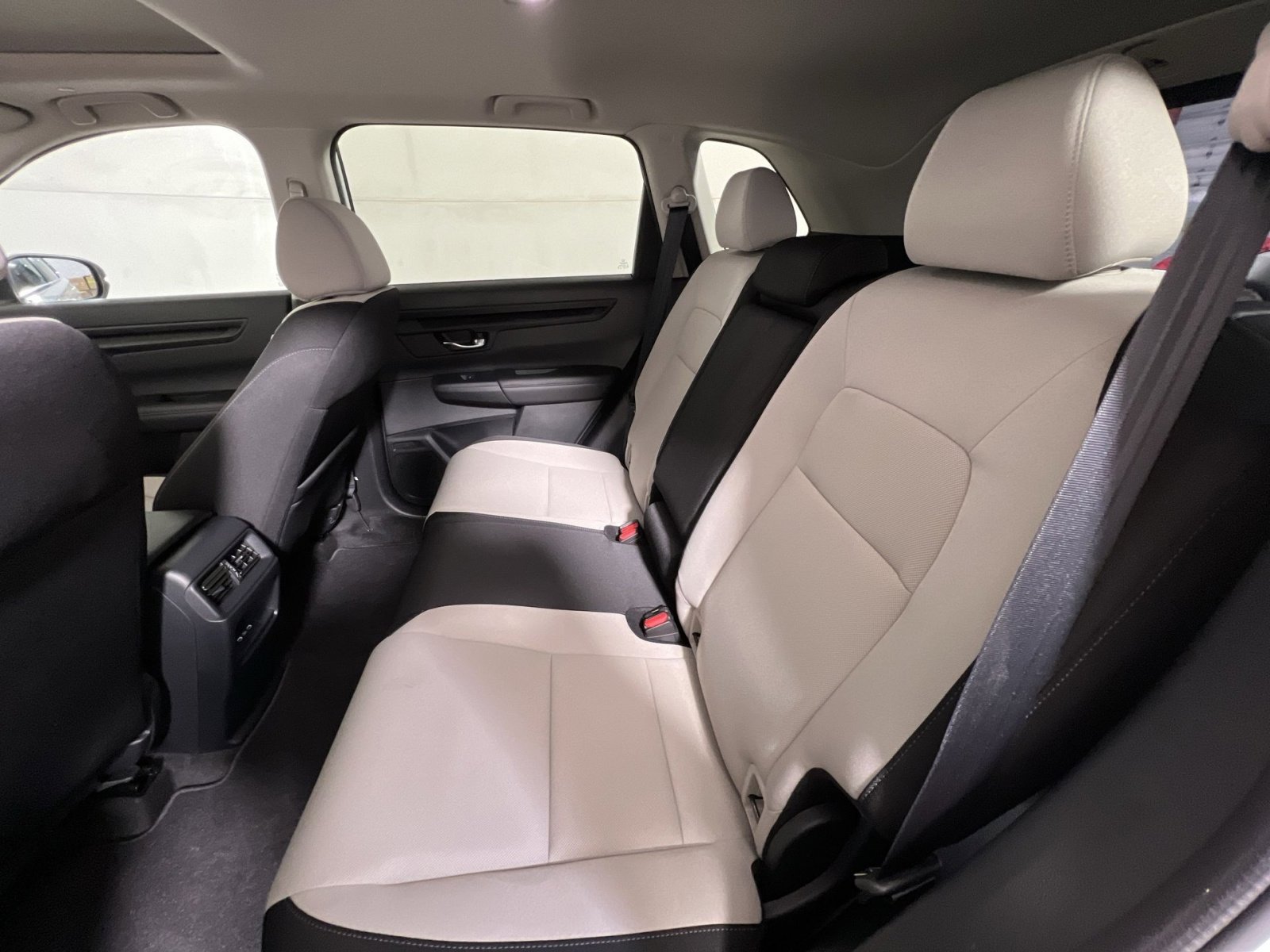 Used 2025 Honda CR-V EX image 24