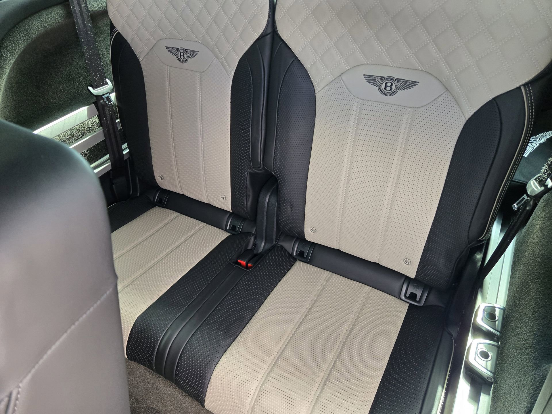 Used 2022 Bentley Bentayga Speed image 30