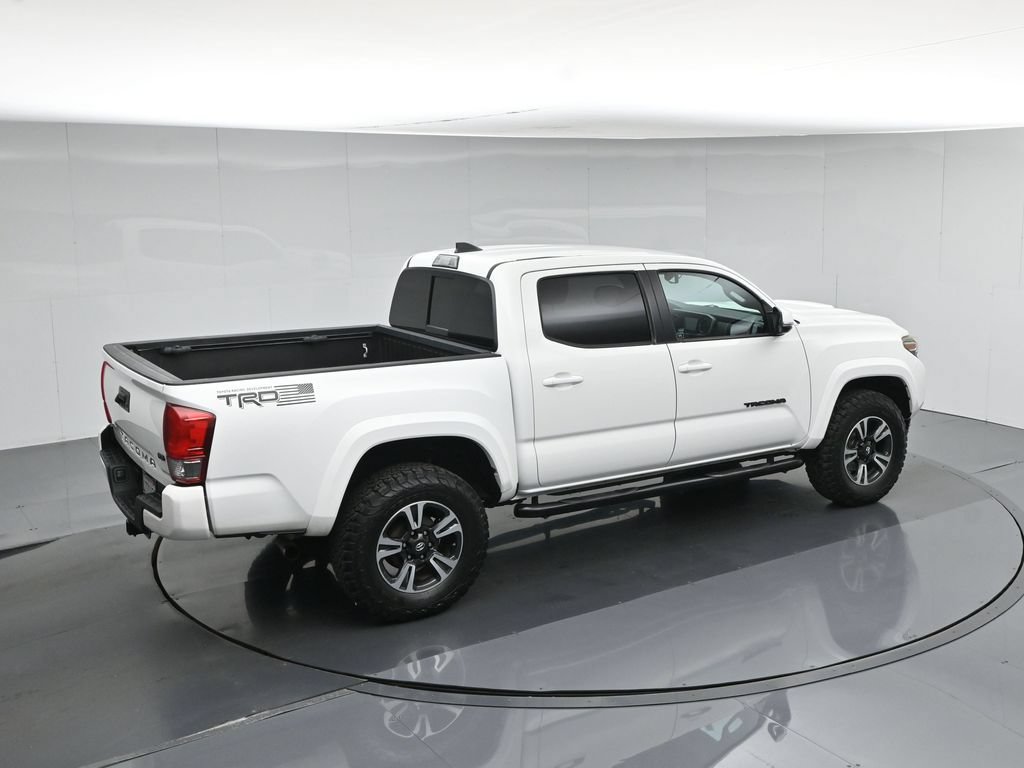 Used 2017 Toyota Tacoma TRD Sport w/ Tow Package RWD image 40