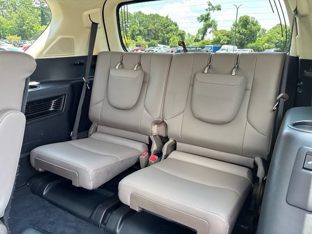 Used 2023 Lexus GX 460 Premium w/ Accessory Package AWD/4WD image 30