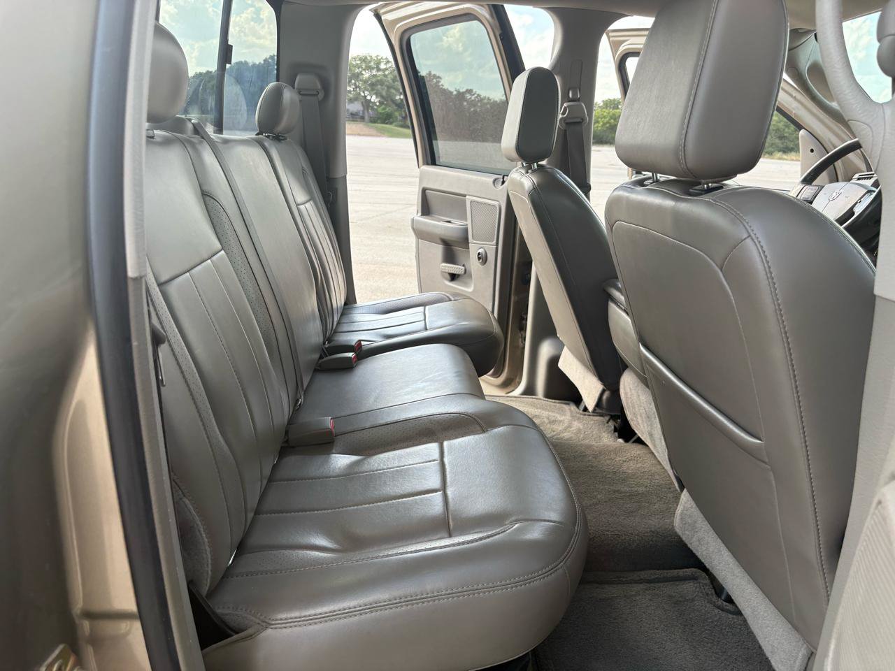 Used 2006 Dodge Ram 2500 Truck Laramie AWD/4WD image 39
