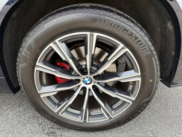 Certified 2024 BMW X5 xDrive40i w/ M Sport Package AWD/4WD image 38