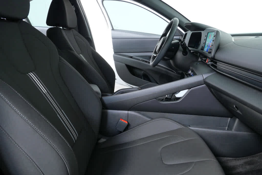 New 2026 Hyundai Elantra Sport image 18