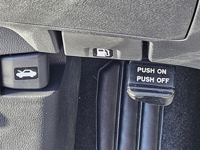Used 2025 Nissan Altima 2.5 S FWD image 19