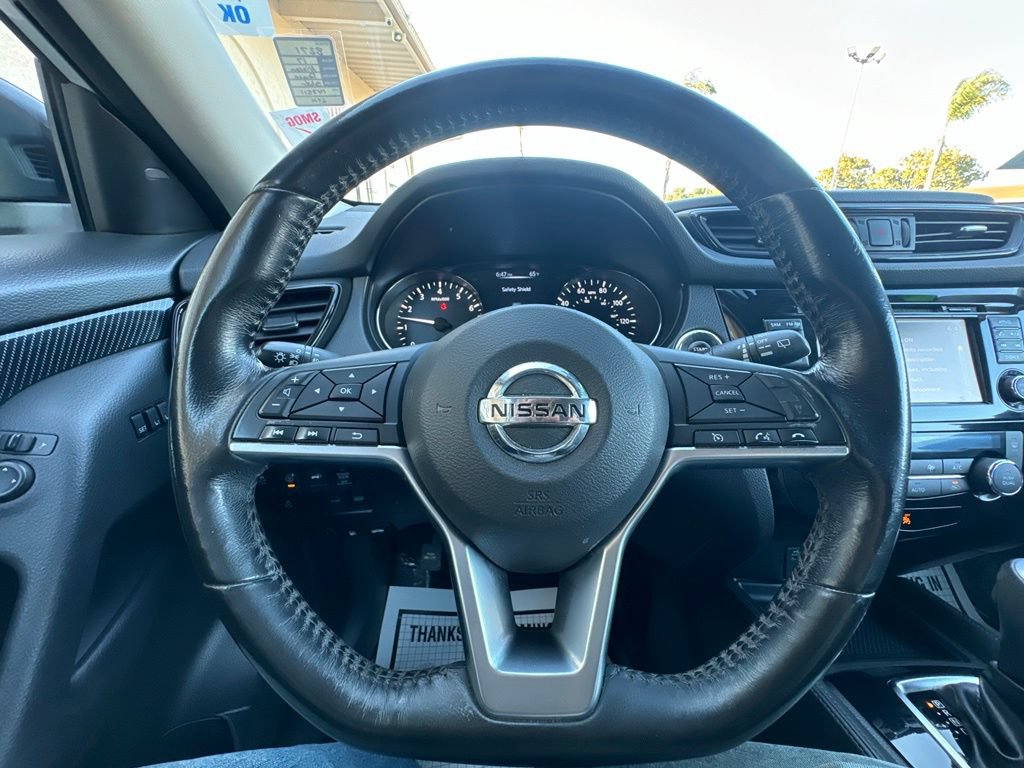 Used 2017 Nissan Rogue SL FWD image 11