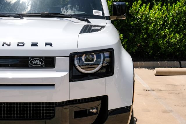 New 2026 Land Rover Defender 110 X-Dynamic SE AWD/4WD image 58