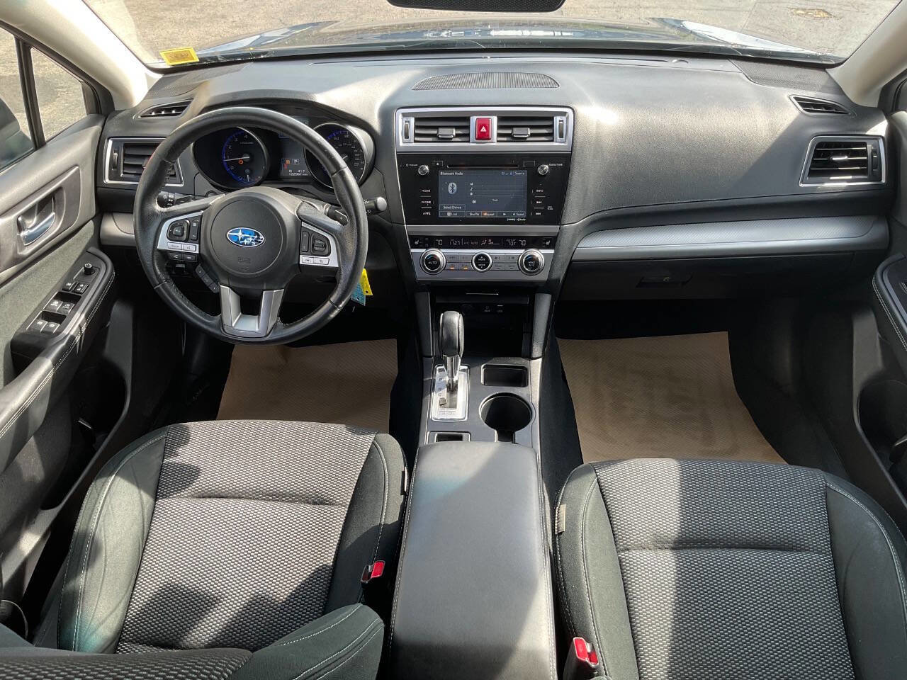 Used 2017 Subaru Outback 2.5i Premium image 13