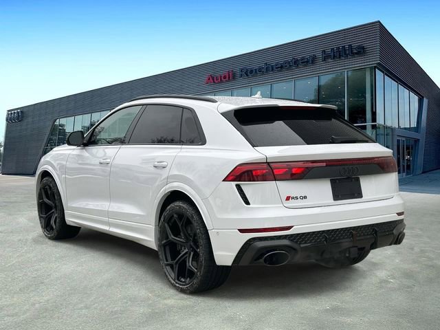 New 2026 Audi RS Q8 performance image 3