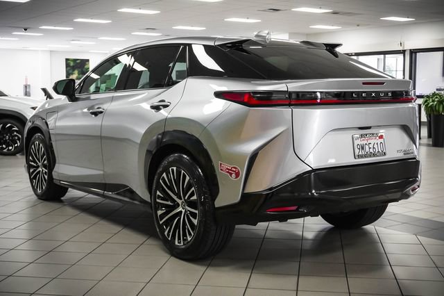 Certified 2023 Lexus RZ 450e Premium w/ Technology Package AWD/4WD image 8