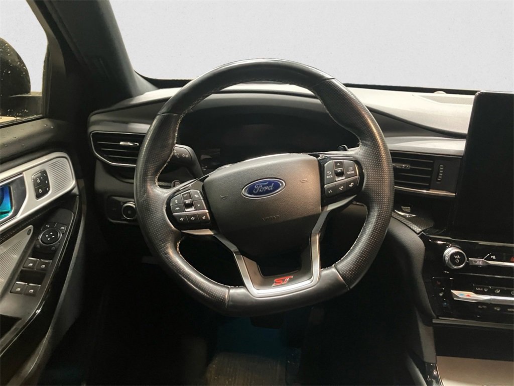 Used 2021 Ford Explorer ST w/ ST Street Pack image 12