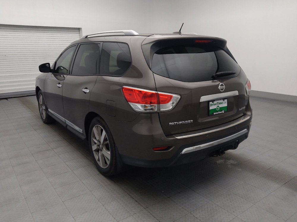 Used 2015 Nissan Pathfinder Platinum w/ Family Entertainment Package FWD image 5
