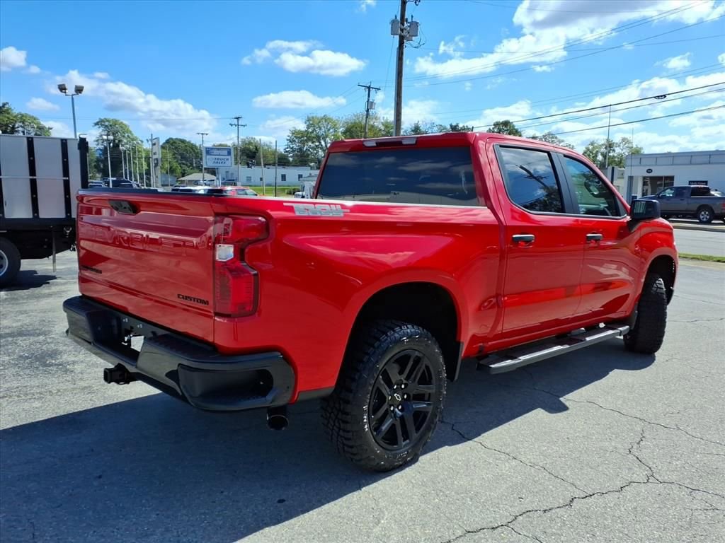 New 2026 Chevrolet Silverado 1500 Custom Trail Boss w/ Dark Appearance Package image 4