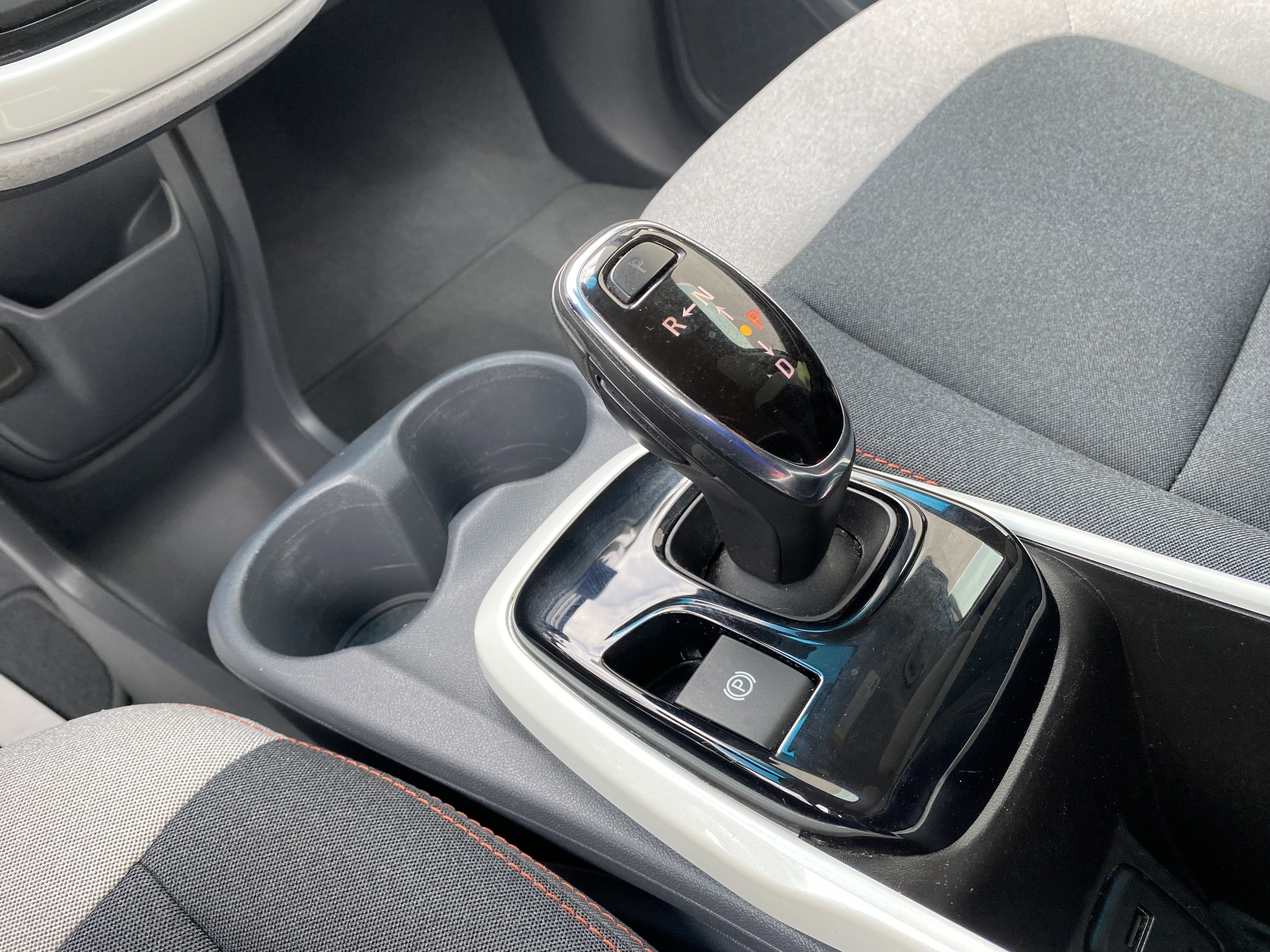 Used 2020 Chevrolet Bolt LT FWD image 29