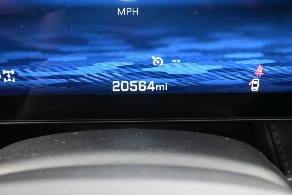 Used 2026 Chevrolet Equinox LT AWD/4WD image 35