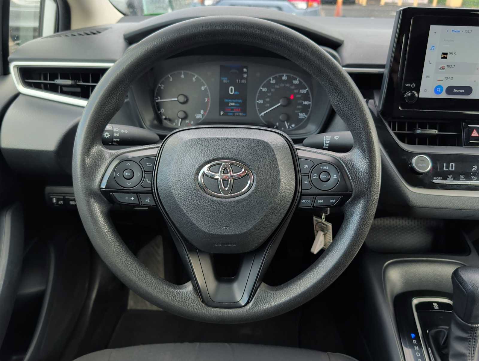 Used 2023 Toyota Corolla LE image 11
