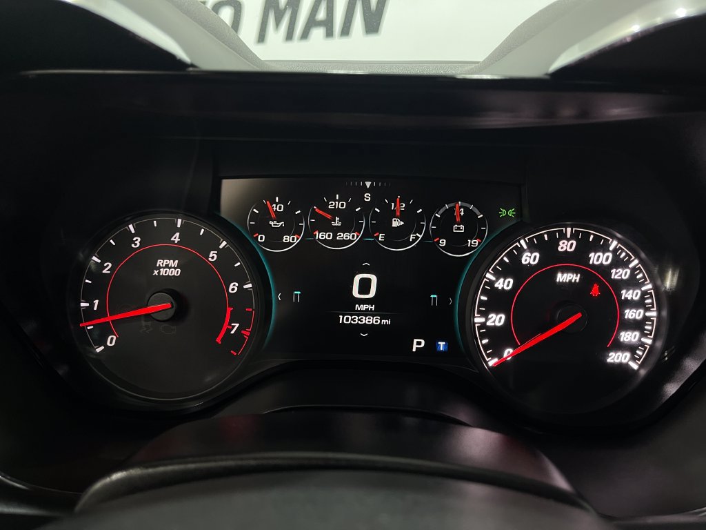 Used 2018 Chevrolet Camaro SS RWD image 23