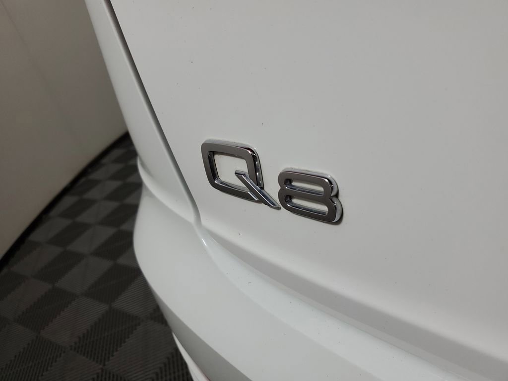 Used 2023 Audi Q8 Premium Plus w/ Premium Plus Package AWD/4WD image 7