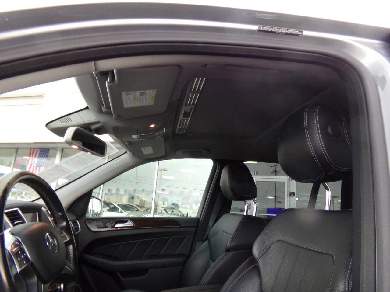 Used 2015 Mercedes-Benz GL 450 GL 450 4MATIC AWD 4dr SUV image 11