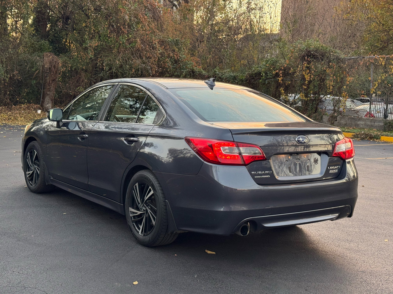 Used 2017 Subaru Legacy 2.5i Premium image 5