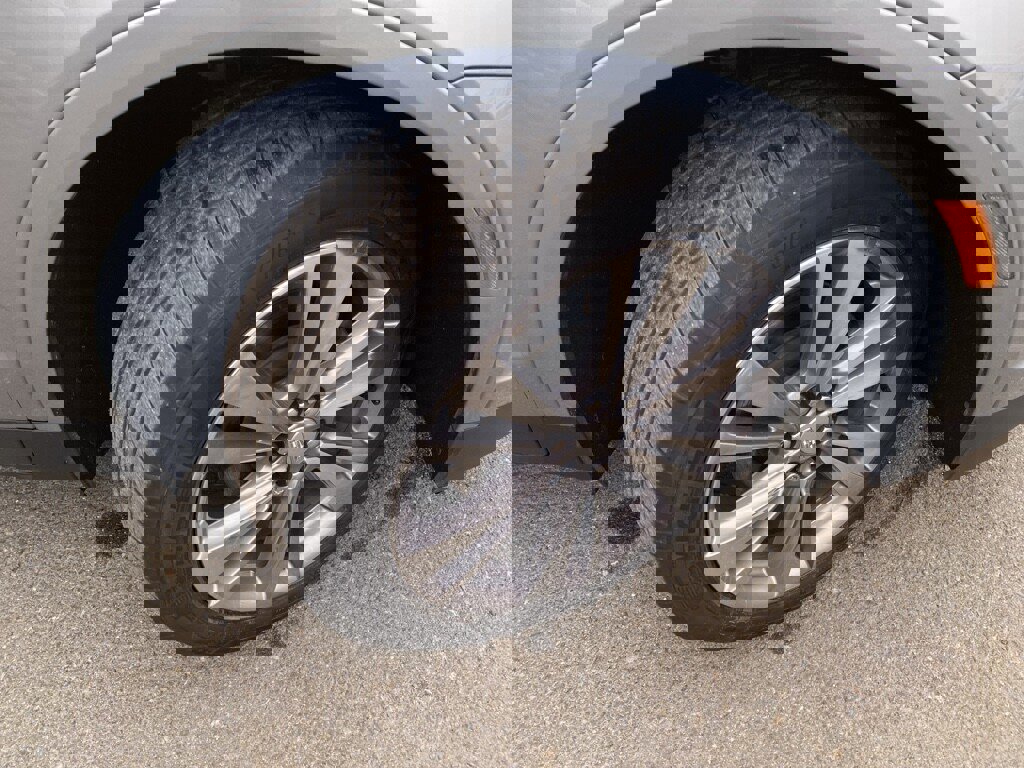 Used 2025 Cadillac XT5 Premium Luxury image 6