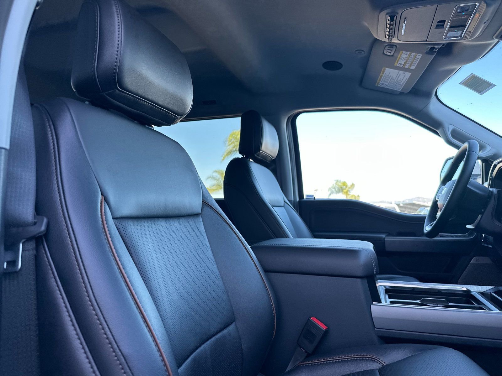 New 2025 Ford F350 Lariat w/ Lariat Ultimate Package image 18