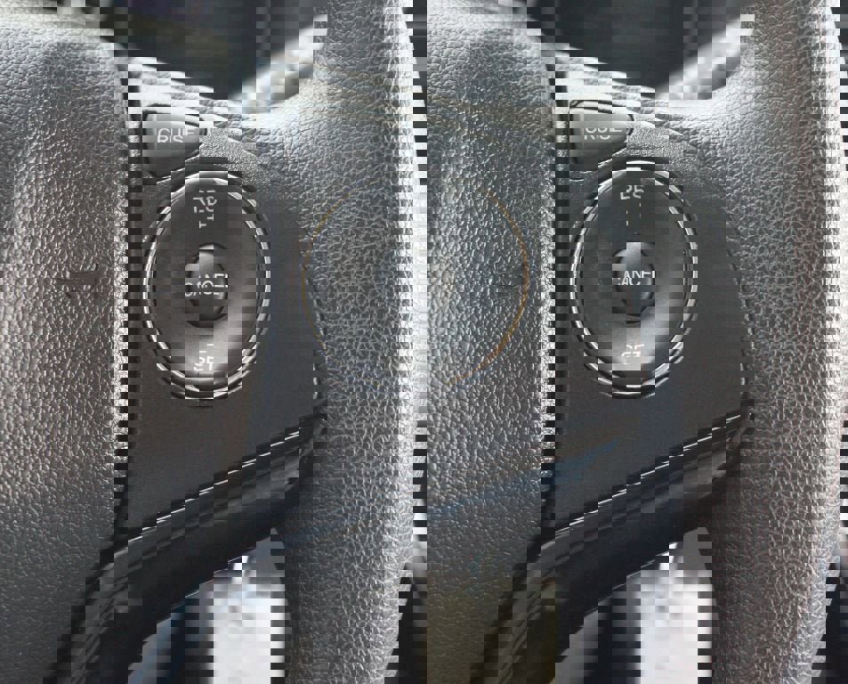 Used 2022 Honda HR-V LX image 9