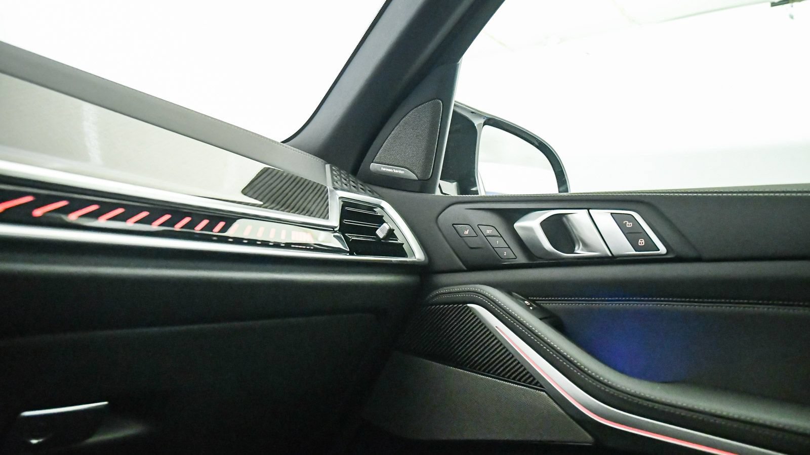 New 2026 BMW X5 M60i AWD/4WD image 32