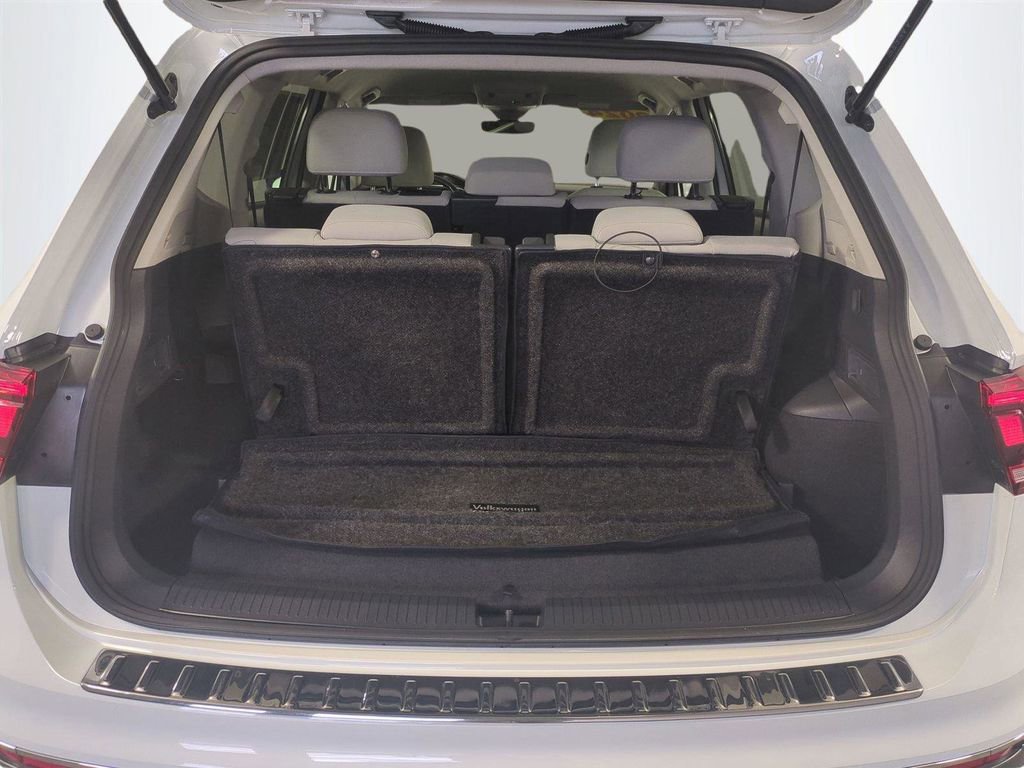 Used 2024 Volkswagen Tiguan S FWD image 14