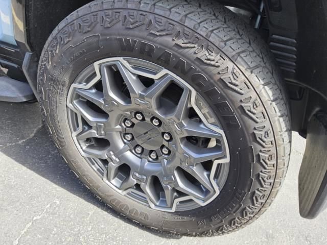 Used 2025 GMC Hummer EV 3X w/ LPO, Sport Package image 5