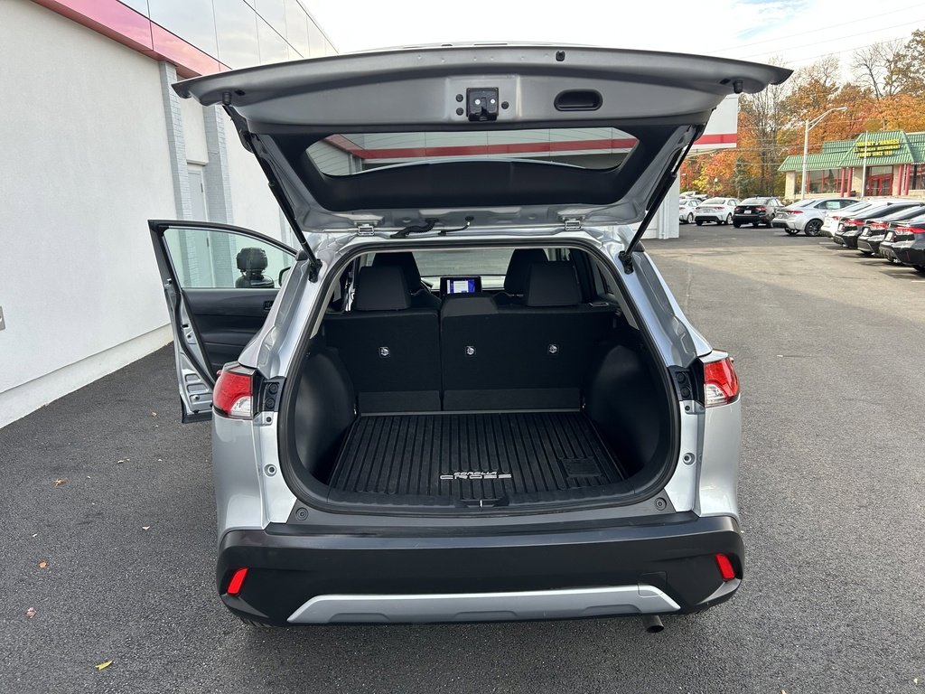 Certified 2023 Toyota Corolla Cross LE image 12