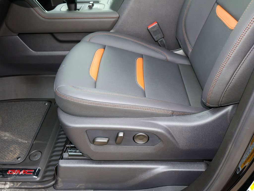 New 2026 GMC Sierra 1500 AT4 AWD/4WD image 7