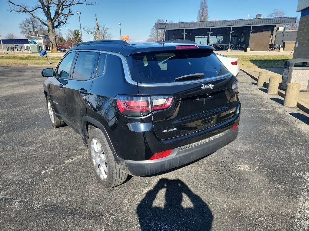 Used 2022 Jeep Compass Latitude w/ Sun and Sound Group image 4