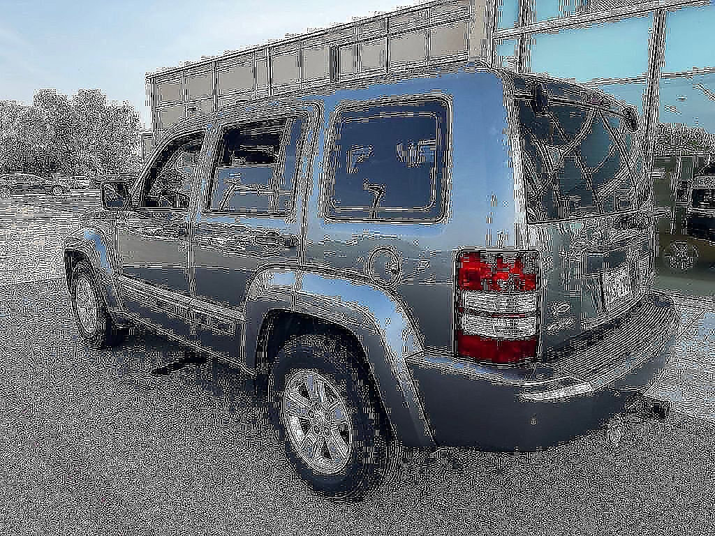 Used 2012 Jeep Liberty Sport AWD/4WD image 6