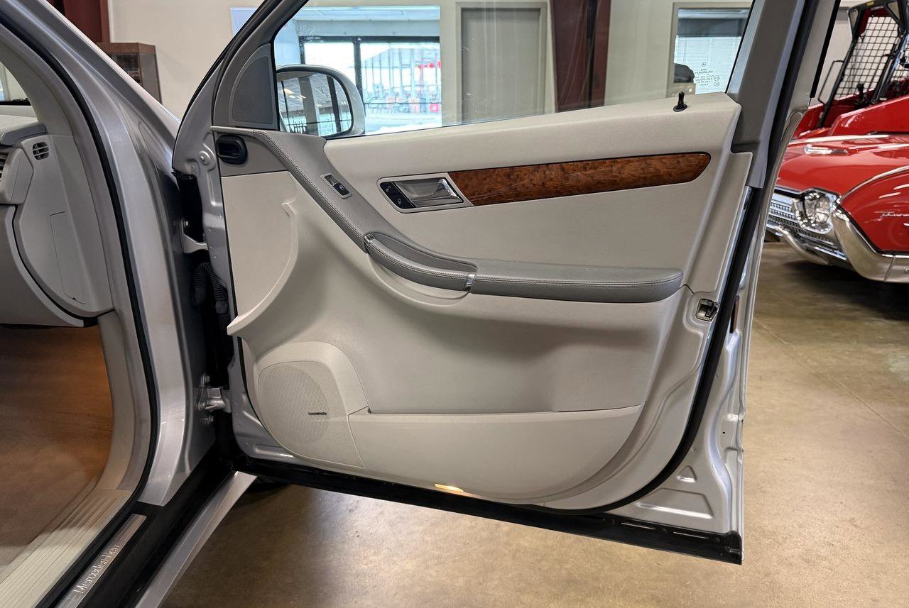 Used 2007 Mercedes-Benz R 350 4MATIC image 63