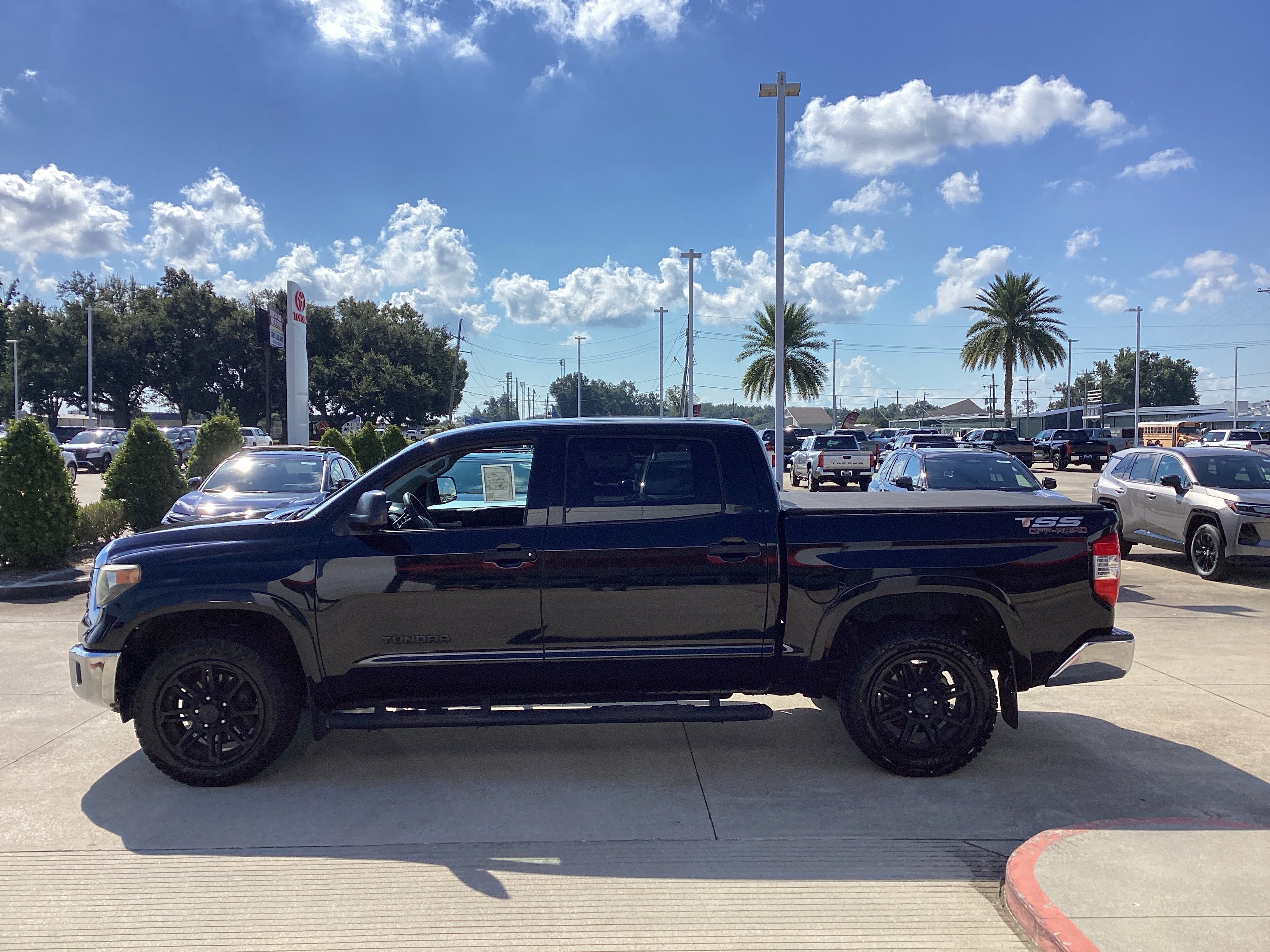Used 2019 Toyota Tundra SR5 RWD image 4