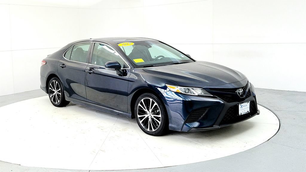 Used 2018 Toyota Camry SE w/ Audio Package FWD image 7