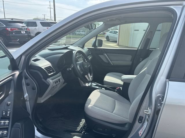 Used 2018 Subaru Forester 2.5i Premium w/ All-Weather Package AWD/4WD image 10