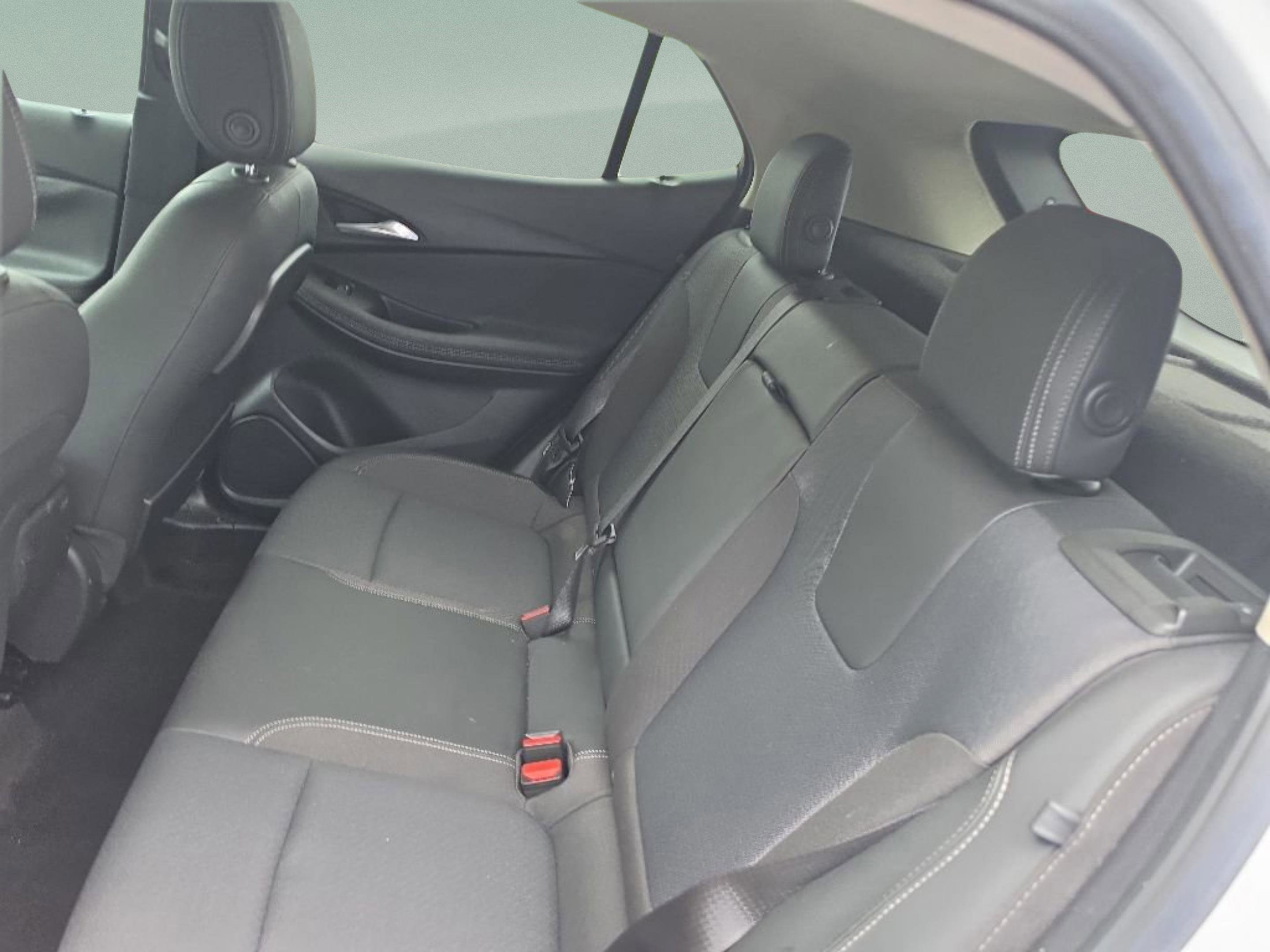 Used 2022 Buick Encore GX Select FWD image 30