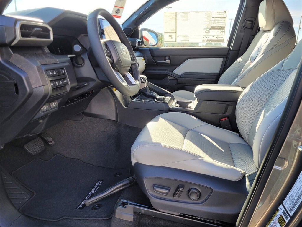 New 2025 Toyota Tacoma Limited image 4