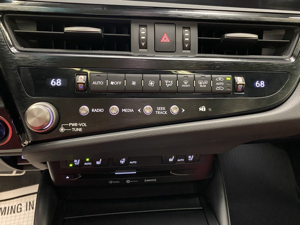 Used 2022 Lexus ES 300h F Sport image 26