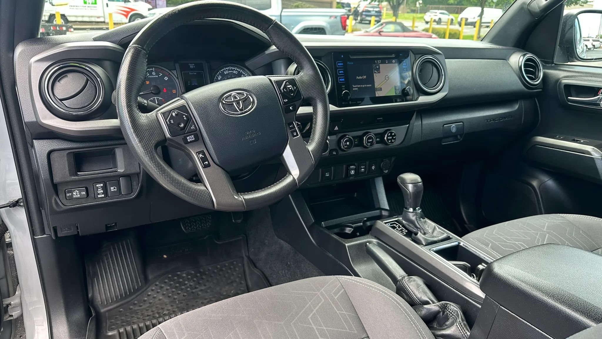 Used 2018 Toyota Tacoma TRD Sport AWD/4WD image 13