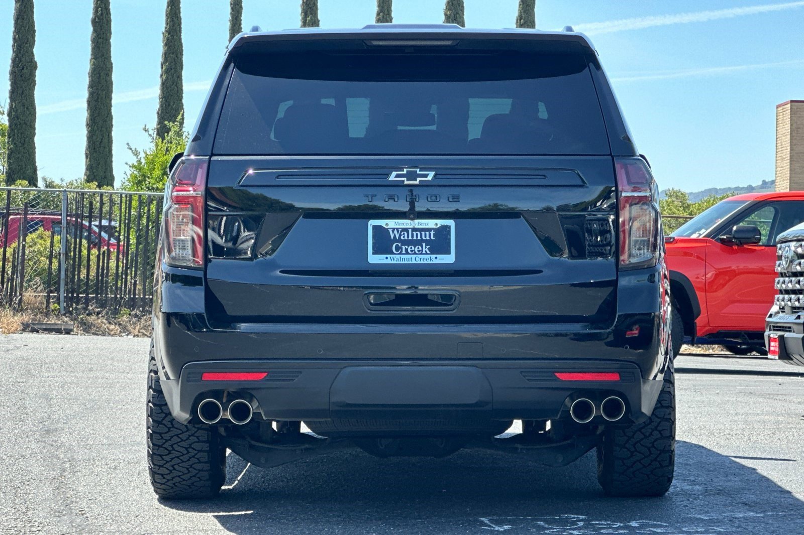 Used 2023 Chevrolet Tahoe Z71 w/ Z71 Off-Road Package AWD/4WD image 9