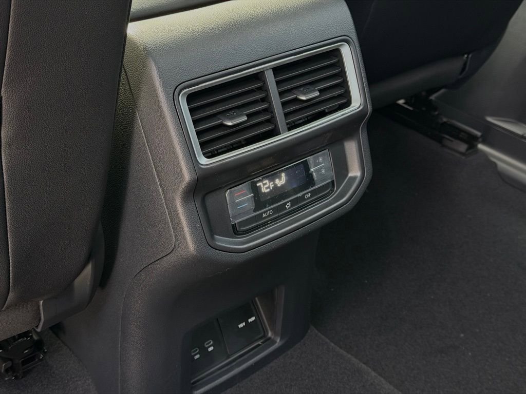 New 2026 Volkswagen Atlas SE image 28