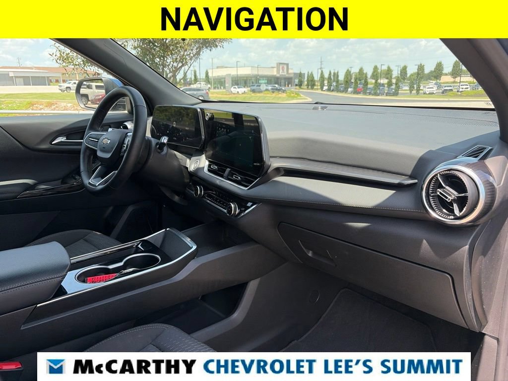 Used 2025 Chevrolet Equinox LT FWD image 27