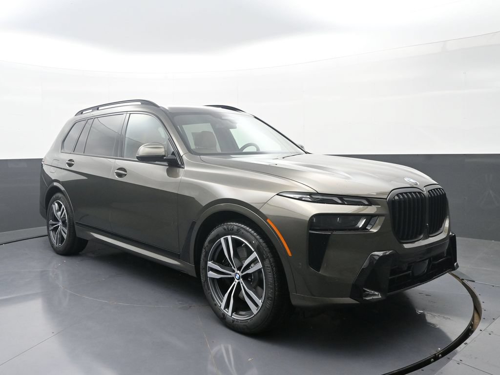New 2027 BMW X7 xDrive40i w/ M Sport Package AWD/4WD image 3