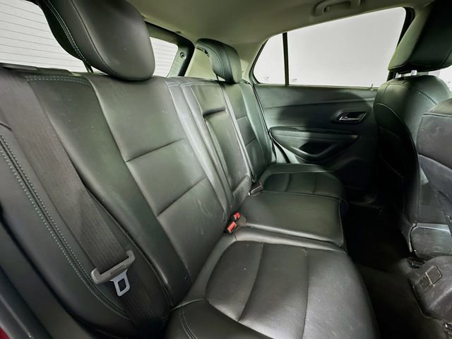 Used 2016 Chevrolet Trax LTZ w/ LPO, Cargo Package image 28